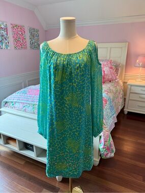 Fabulous Lilly Pulitzer Silk Turquoise and Lime Green Printed Shift Beaded Dress